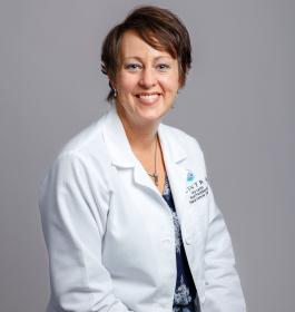 Photo of Kara Lamb, FNP-C